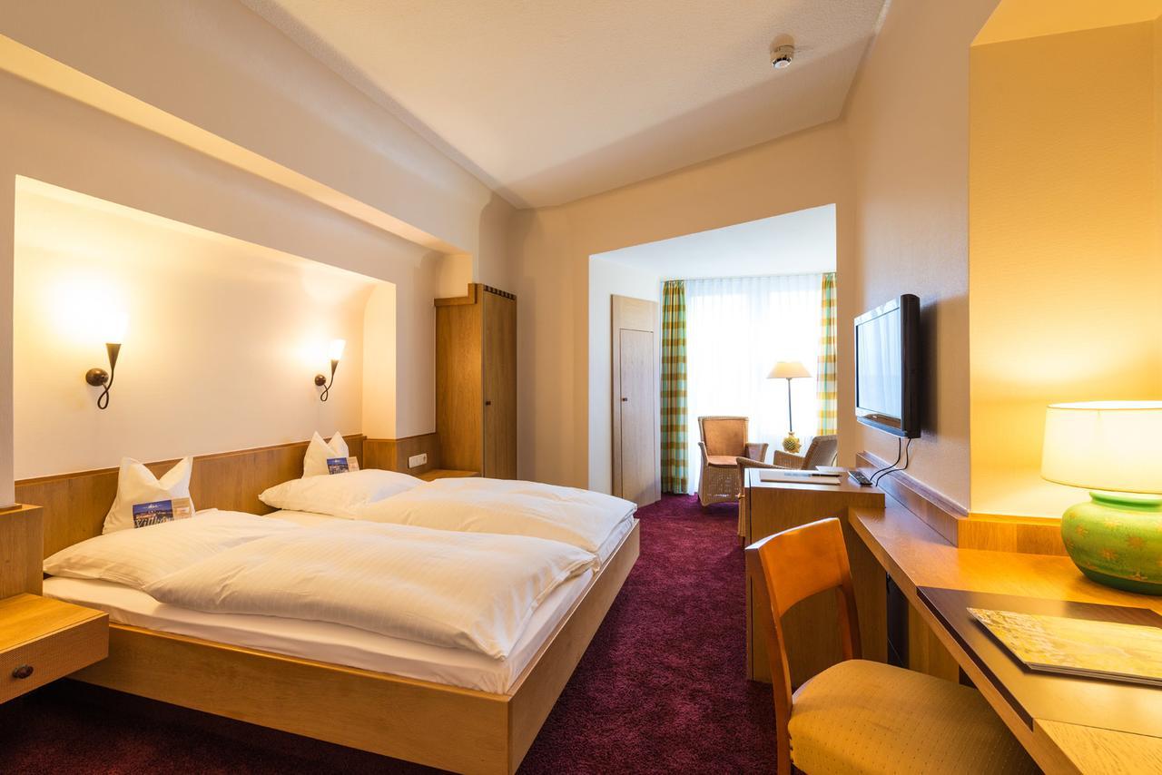 Hotel Heinz Höhr-Grenzhausen Esterno foto